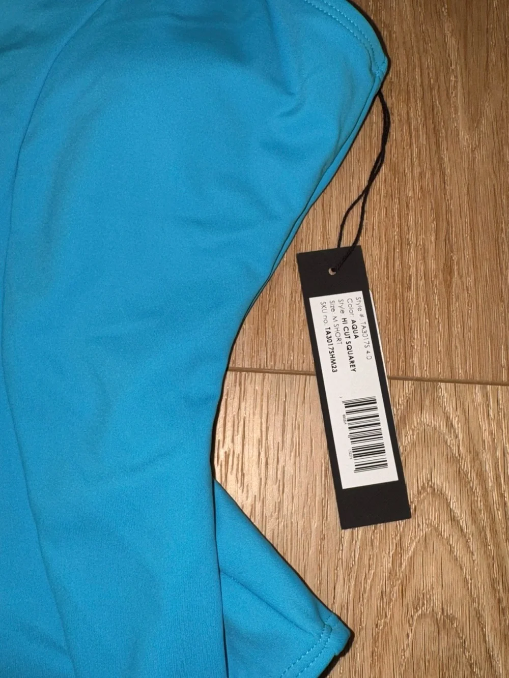 Ta3 Hi Cut Squarey in Aqua size M SHORT NWT - Picture 2 of 7